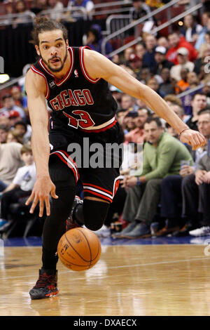 19. März 2014: Chicago Bulls center Joakim Noah (13) in Aktion während der NBA-Spiel zwischen den Chicago Bulls und die Philadelphia 76ers im Wells Fargo Center in Philadelphia, Pennsylvania. Die Bulls gewann 102-94. Christopher Szagola/Cal-Sport-Medien Stockfoto