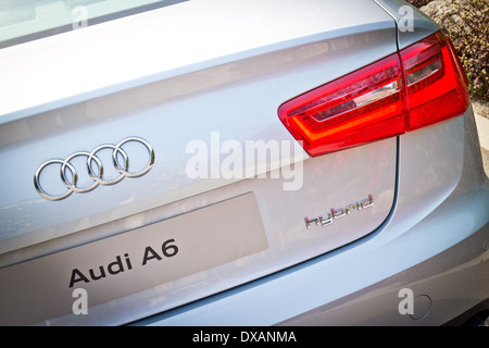 Audi A6 Hybrid 2014, hellblaue Farbe Stockfoto