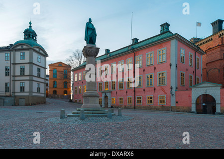 Statue von Birger Jarl und Stenbock Palast (1640) Supreme Court Gebäude auf der Insel Riddarholmen, Stockholm, Schweden Stockfoto