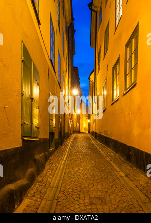 Baggensgatan, ein schmalen gepflasterten Straße in Gamla Stan, die Altstadt von Stockholm, Schweden. Stockfoto