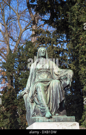 Straßburg, Muse der Tragödie Melpomene Statue auf Goethe Denkmal des Bildhauers Ernst Waegener 1904, Neustadt, Elsass, Frankreich, Europa, Stockfoto