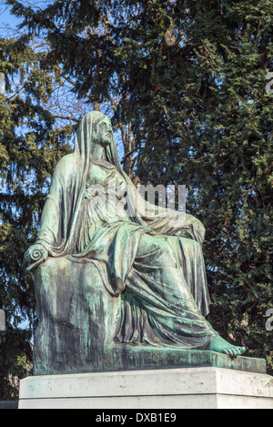 Straßburg, Muse der Tragödie Melpomene Statue auf Goethe Denkmal des Bildhauers Ernst Waegener 1904, Neustadt, Elsass, Frankreich, Europa, Stockfoto