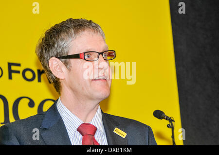 Belfast, Nordirland. 22. März 2014 - Duncan Morrow spricht bei der Allianz Partei Konferenz Credit: Stephen Barnes/Alamy Live News Stockfoto