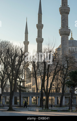 Am frühen Morgen in der Hippoderome mit dem Sultan Ahmet oder blaue Moschee in den Hintergrund, Sultanahmet, Istanbul, Türkei Stockfoto