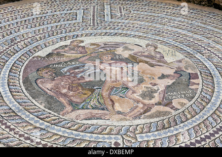 Antiken Mosaiken an der archäologischen hellenistischen und römischen Site bei Kato Paphos in Zypern. Stockfoto