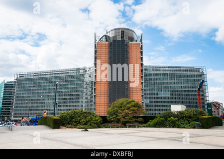 Fassade der Europäischen Kommission Gebäude in Brüssel, Belgien Stockfoto