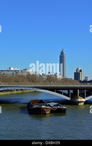 Vauxhall Tower, St. George Wharf, Nine Elms Lane, Vauxhall, London, Vereinigtes Königreich Stockfoto