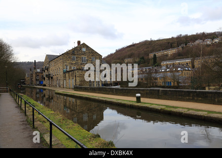 Die Rochdale Kanal bei Hebden Bridge West Yorkshire UK. Stockfoto