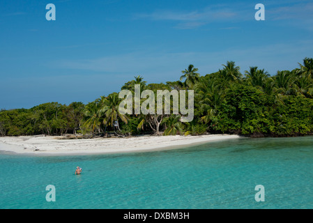 Belize, Karibik, Bezirk von Toledo, die Cayes. Westen Schlange Caye liegt in Belize Coastal Zone. Stockfoto