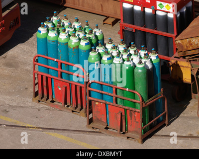 Industriegase-Flaschen, Stockfoto