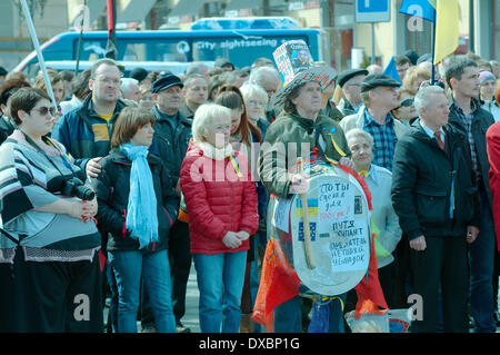 Odessa, Ukraine. 23. März 2014. Odessa Evromaydan zur Unterstützung der europäischen Integration. Konzert-Rallye-Fans der Einigung der EU und der Ukraine. Bei einer Kundgebung nahmen mehr als 500 Menschen Credit: Andrei Nekrassow/Alamy Live News Stockfoto