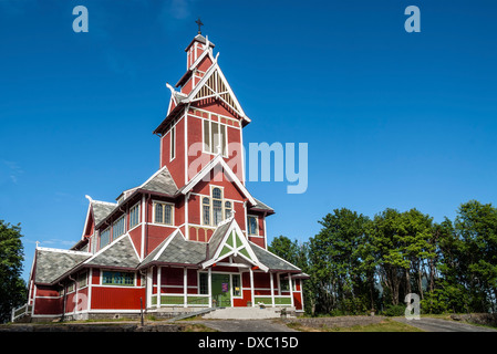 Hölzerne Buksnes Kirche von Gravdal auf der Lofoten Insel Vestvagoya, Norwegen Stockfoto