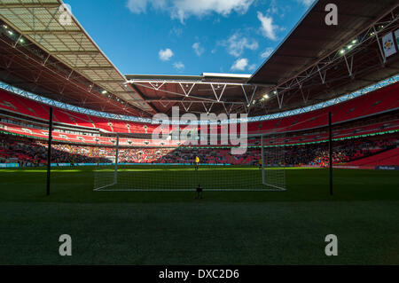 Wembley, London, UK. 23. März 2014. Bilder des Wembley-Stadion während der Cambridge United FC V Gosport Borough FC FA Trophy Finale am 23. März 2014. Bildnachweis: Flashspix/Alamy Live-Nachrichten Stockfoto