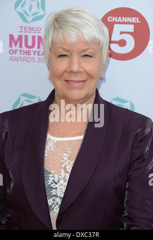 London, UK. 23. März 2014. Laila Morse besucht die Tesco Mum of the Year Award im The Savoy Hotel am 23. März 2014 in London, England. Bildnachweis: Siehe Li/Alamy Live News Stockfoto