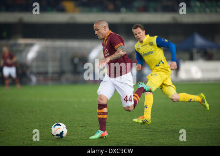 Verona, Italien. 22. März 2014. Radja Nainggolan (Roma) Fußball: Italienische "Serie A" match zwischen Chievo Verona 0-2 Roma Stadium Marc'Antonio Bentegodi in Verona, Italien. © Maurizio Borsari/AFLO/Alamy Live-Nachrichten Stockfoto