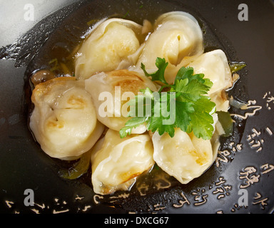 Im chinesischen Stil .potato und Champignons Knödel. Dim-Sum Stockfoto