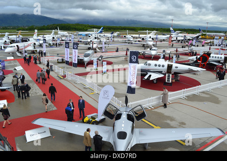 Flugzeuge auf der Ebace 2013 am internationalen Flughafen Genf, Schweiz. Stockfoto