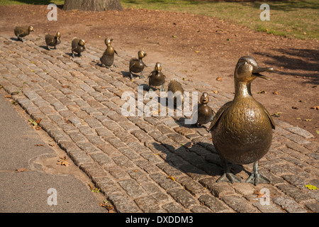 Machen Weg für Entenküken-Skulptur in Boston Public Park Stockfoto