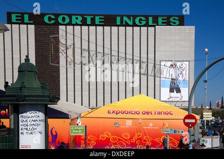 El Corte Ingles Valencia Spanien EU Stockfoto