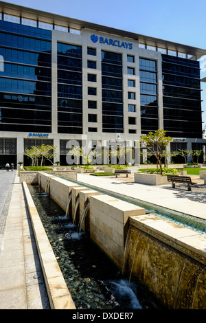 Barclays Bank Hauptquartier Emaar Square im Geschäfts- und Finanzzentrum in Downtown Dubai Vereinigte Arabische Emirate Stockfoto