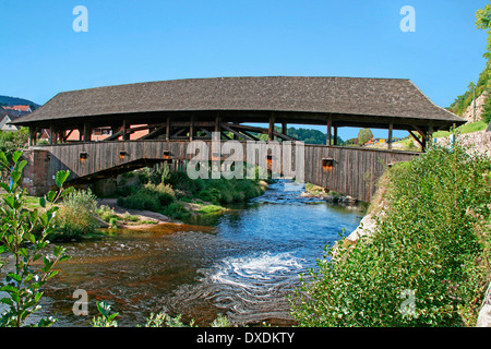 Überdachte Brücke, Forbach Stockfoto