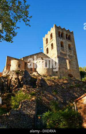 Erste oder Lombard Romanesque Art Kirche von Saint-Martin-du-Canigou Kloster in den Pyrenäen, Orientales Abteilung. Stockfoto