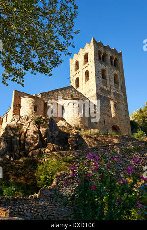 Erste oder Lombard Romanesque Art Kirche von Saint-Martin-du-Canigou Kloster in den Pyrenäen, Orientales Abteilung. Stockfoto