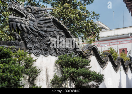 Detail des historischen Yuyuan Gartens erstellt im Jahr 1559 von Pan Yunduan in Shanghai China Stockfoto