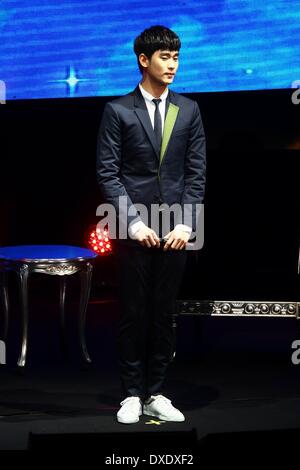 Taipei, China. 21. März 2014. Südkoreanischer Schauspieler Kim Soo Hyun-Fans in Taipei, China auf Freitag, 21. März 2014 trifft. © TopPhoto/Alamy Live-Nachrichten Stockfoto