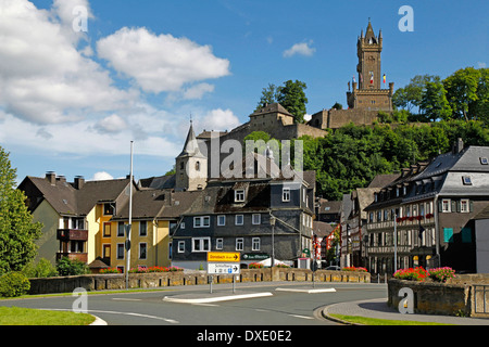 Dill Fluss Brücke Altstadt Wilhelmsturm Turm erbaut 1872-1875 Dillenburg Bezirk Lahn-Dill-Kreis Hessen Deutschland / Wilhelms Stockfoto