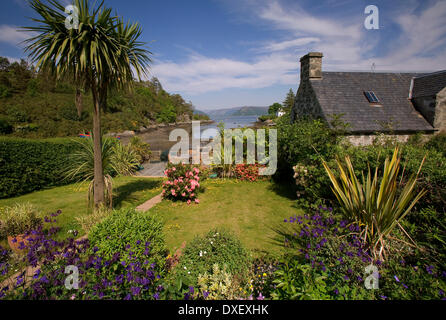 Sommer Blick in Plockton Dorf, Loch Carron, N/W Hochland. Stockfoto