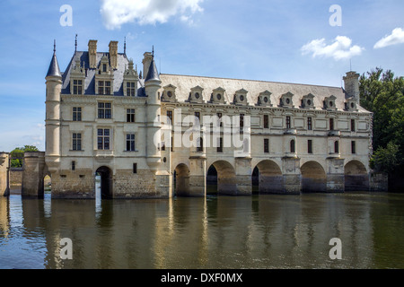 Chateau de Chenonceau überspannt den Fluss Cher im Loire-Tal in Frankreich Stockfoto