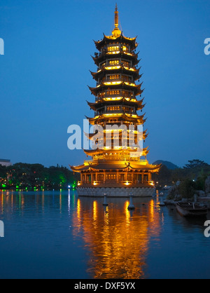 Pagode am Fir Lake in der Stadt Guilin - Peoples Republic Of China. Stockfoto