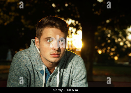 Porträt des jungen Mann, Mannehim, Baden-Württemberg, Deutschland Stockfoto