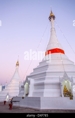 Wat Phra, dass Doi Kong Mu Tempel Stupa in Mae Hong Son, Nord-Thailand Stockfoto