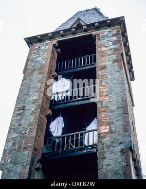 Burg Frankenstein Burg aus dem 13. Jahrhundert mit Halloween Dekoration Mühltal Hessen Deutschland Europa Stockfoto