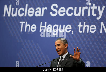 Den Haag, Niederlande. 25. März 2014. Präsidenten der USA Barack Obama spricht mit Journalisten nach der Nuclear Security Summit 2014 in den Haag, Niederlande, 25. März 2014. Foto: Oliver Berg/Dpa/Alamy Live News Stockfoto