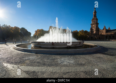 Plaza de Espana befindet sich der Platz im Maria Luisa Park in Sevilla, Andalusien, Spanien. Stockfoto