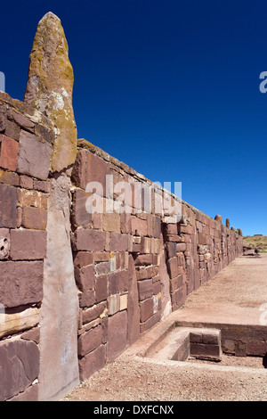 Tiwanaku präkolumbianischen Standort in der Nähe von La Paz in Bolivien - Teile der Website sind über 2000 Jahre alt. Stockfoto