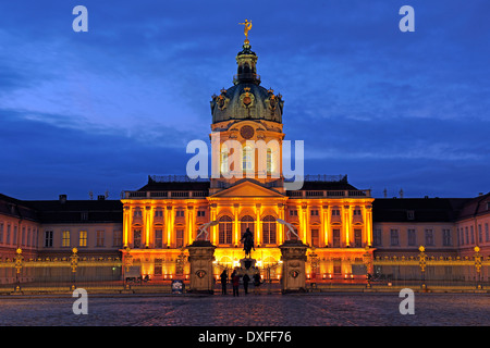 Hauptportal, Schloss Charlottenburg, beim Festival der Lichter 2009, Berlin, Deutschland / Schloss Charlottenburg Stockfoto