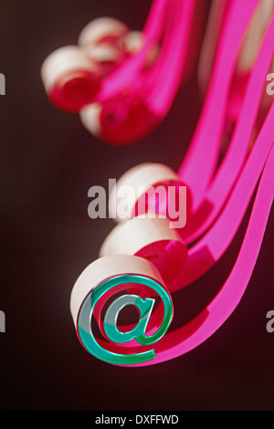 Papierstreifen eine Feuerzeuge Stockfoto
