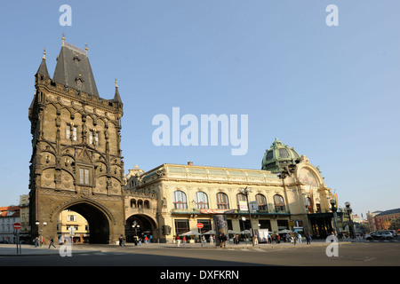 Pulverturm, Platz der Republik, Prag, Böhmen, Tschechische Republik Stockfoto