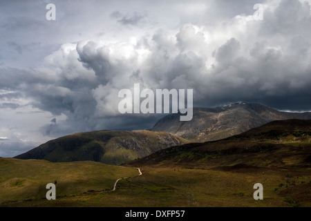 Gewitterwolken über Ben Nevis, Highlands, Schottland Stockfoto