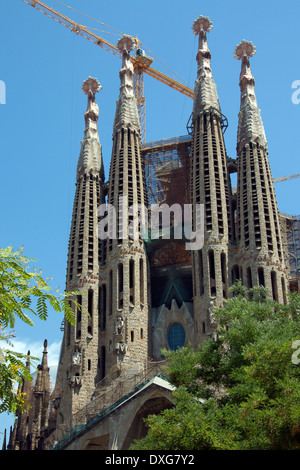 Gaudis neugotischen Sagrada Familia (Temple Expiatori De La Sagrada Familia) in Barcelona in Spanien. Stockfoto