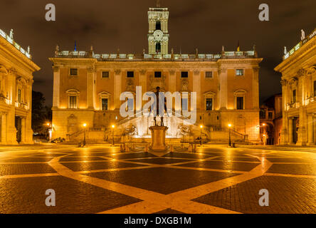 Piazza del Campidoglio, Kapitol, mit dem Design der Senatorial Palast, Rathaus von Rom, von Michelangelo, Pferdesport Stockfoto