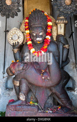 Narsingha Steinstatue, Dämon, großer Beschützer am Eingang zum Königspalast Hanuman Dhoka, Kathmandu, Kathmandu-Tal Stockfoto