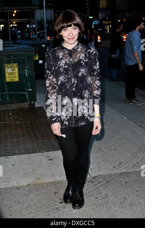 Elena Tonra Tochter "The Late Show with David Letterman" statt auf dem Ed Sullivan Theater – Ankünfte Featuring: Elena Tonra Stockfoto