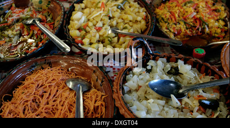 América, Mexico, Bundesstaat Puebla, Puebla Stadt, der Altstadt, traditionelles Essen auf dem Markt Stockfoto