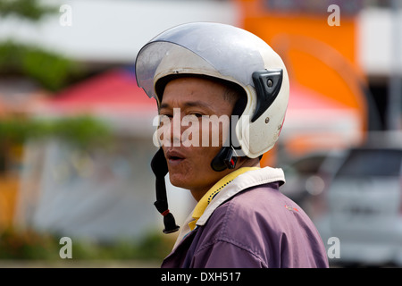 Mann in Nagoya, Batam, Indonesien Stockfoto