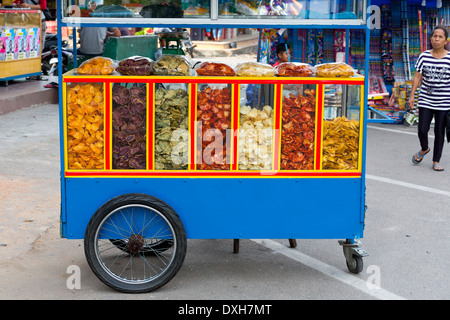 Street Food Cart in Nagoya, Batam, Indonesien Stockfoto